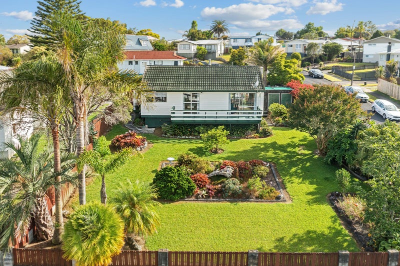 37 West View Crescent, Onerahi, Whangarei - Carousel 1