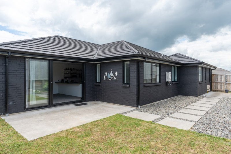 1/10 Bostonkip Crescent, Fitzroy, Hamilton - Carousel 1