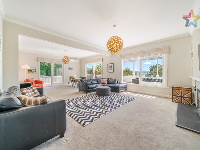 8G Tawa Street, Eastbourne, Lower Hutt - Carousel 2