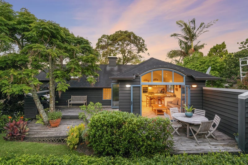 38 Harley Close, Hauraki, Auckland - Carousel 1