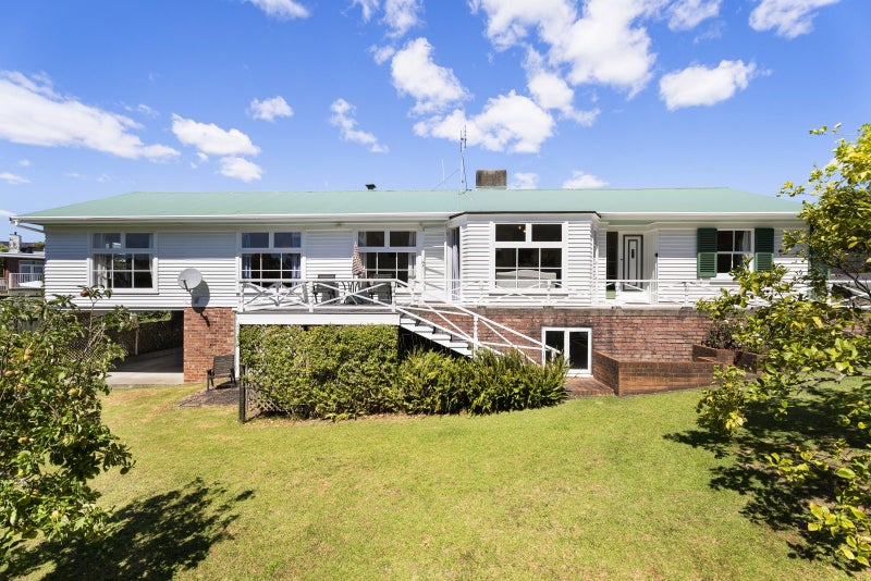 9A Yattendon Road, St Heliers, Auckland - Carousel 1