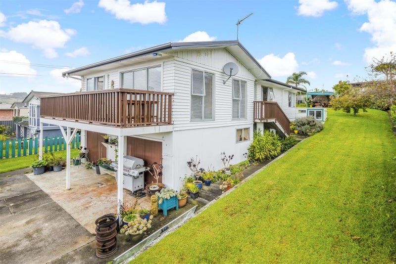 17 Rembrandt Place, Opaheke, Papakura - Carousel 2