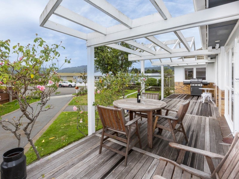 22 Joseph Grove, Elderslea, Upper Hutt - Carousel 20
