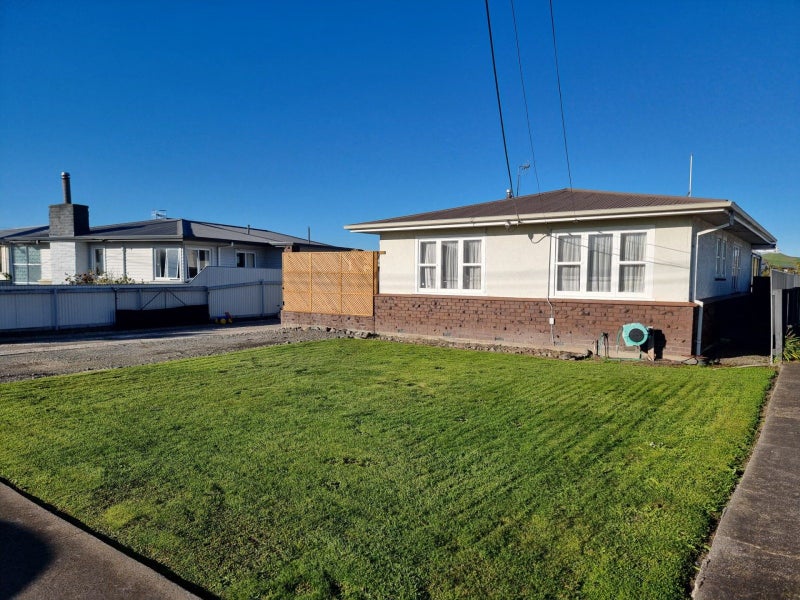 22 Jull Crescent, Waipukurau, Waipukurau - Carousel 1