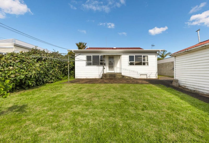 27 Brixton Road, Mount Eden, Auckland - Carousel 14