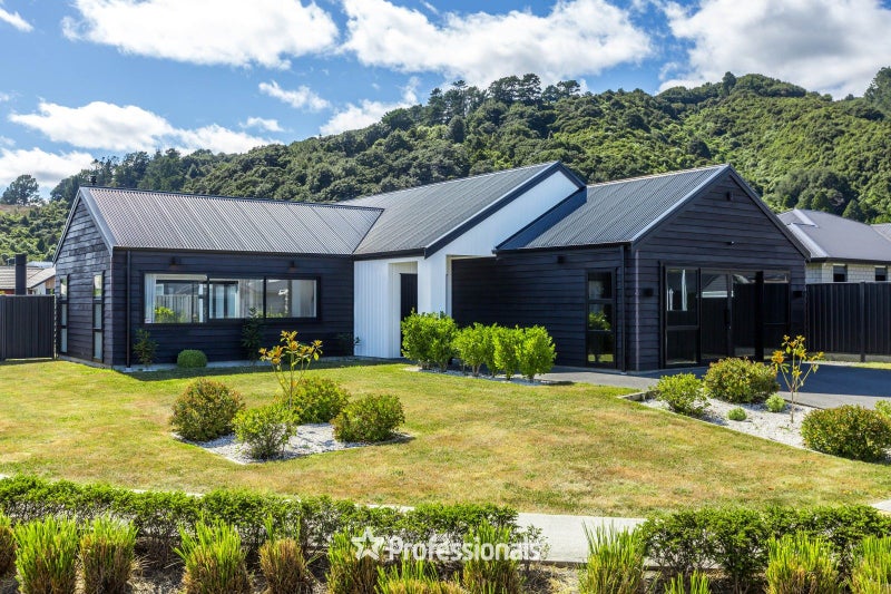 20 Salisbury Crescent, Wallaceville, Upper Hutt - Carousel 2