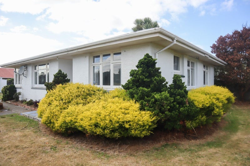 2 Owens Terrace, Upper Riccarton, Christchurch - Carousel 1