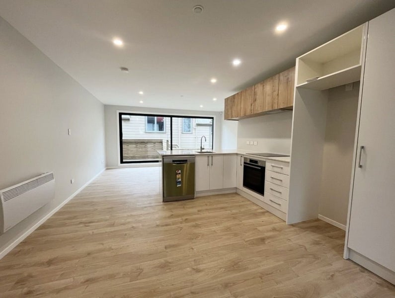 1/64 Owen Street, Newtown, Wellington - Carousel 2