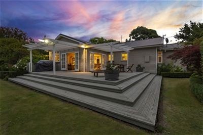 5 Osborn Road, Christchurch - Carousel 1
