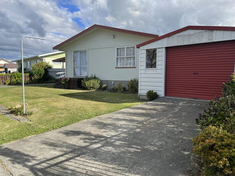 17 Durham Avenue, Tamatea, Napier - Carousel 1
