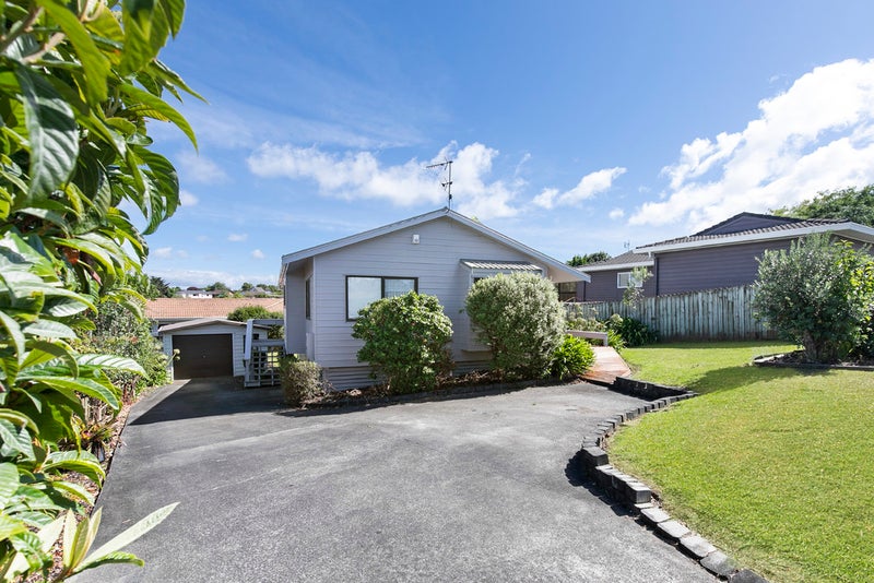 141 Botany Road, Botany Downs, Auckland - Carousel 12