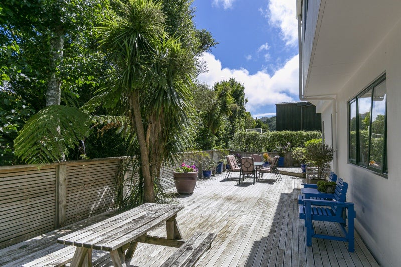 18A Lucknow Terrace, Khandallah, Wellington - Carousel 2