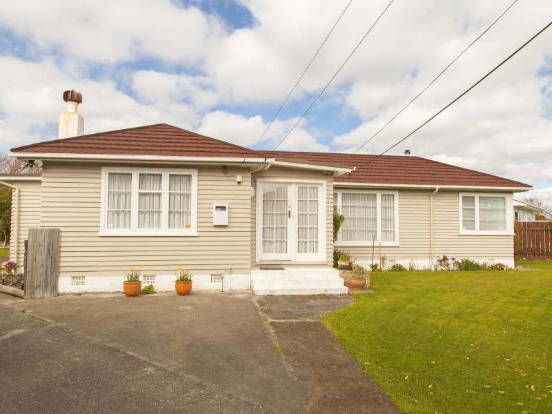 12 Foster Street, Taita, Lower Hutt - Carousel 15