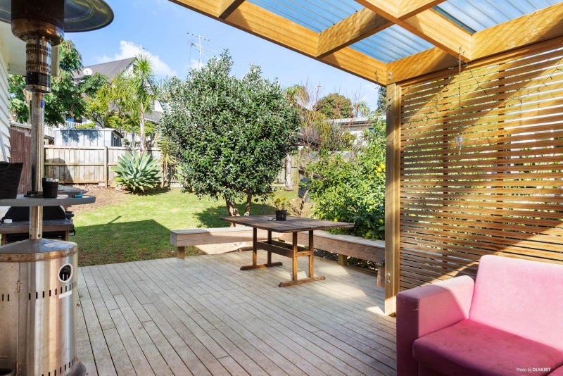 1/24 Manuwai Road, Torbay, Auckland - Carousel 2