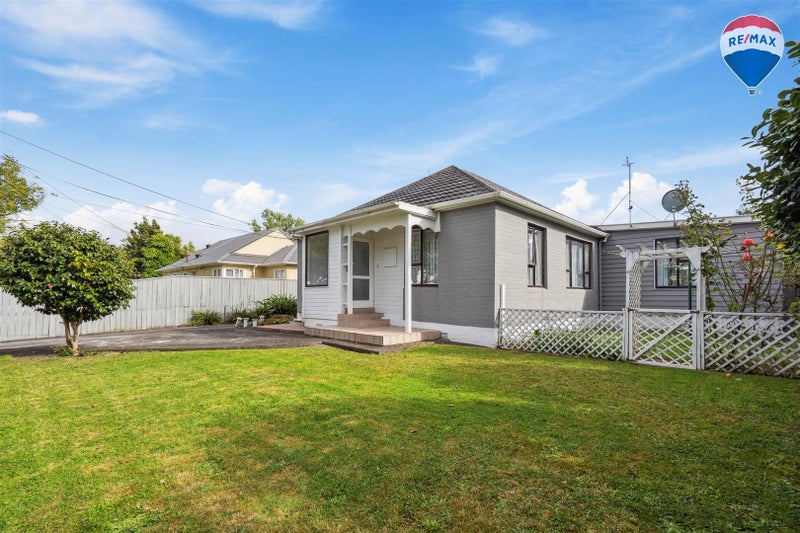 2 Keys Street, Naenae, Lower Hutt - Carousel 1