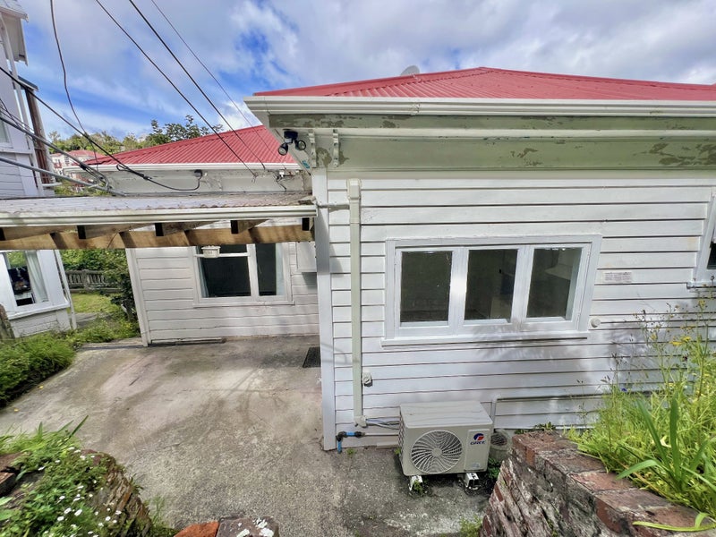 7 Hadfield Terrace, Kelburn, Wellington - Carousel 2