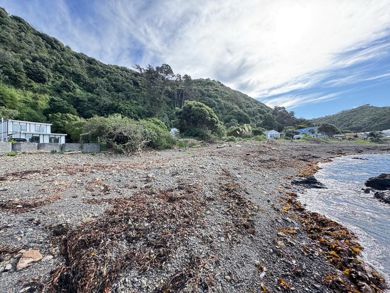 140 Breaker Bay Road, Breaker Bay, Wellington - Carousel 1