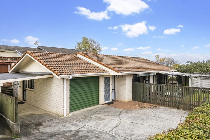 2/15 Clarke Road, Onehunga, Auckland - Carousel 1