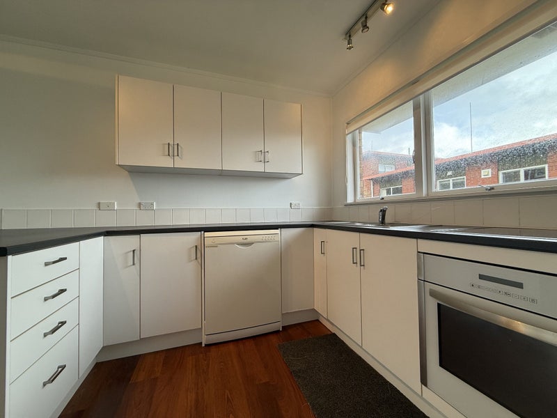 3/242 Onewa Road, Birkenhead, Auckland - Carousel 2
