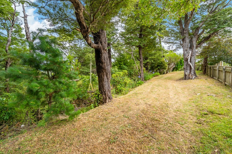 2 ROSEVEARE GR, TE MARUA, UPPER HUTT - Carousel 1