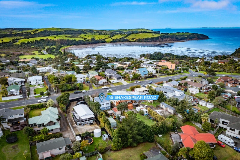 45 Shakespear Road, Army Bay, Whangaparaoa - Carousel 1