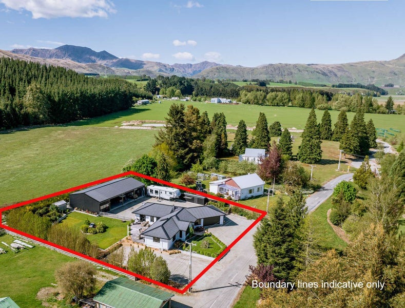 27 The Terrace, Garston, Athol - Carousel 1