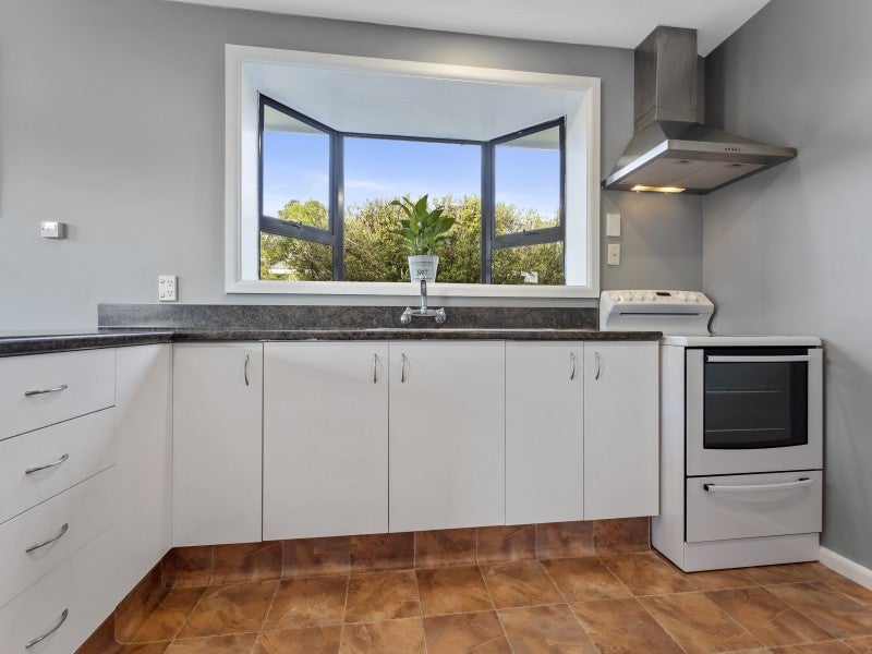 9 Dunluce Place, Hornby, Christchurch - Carousel 2