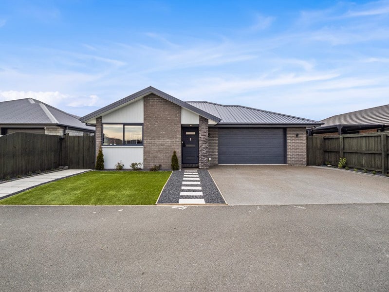 5 Gallop Lane, Yaldhurst, Christchurch - Carousel 1