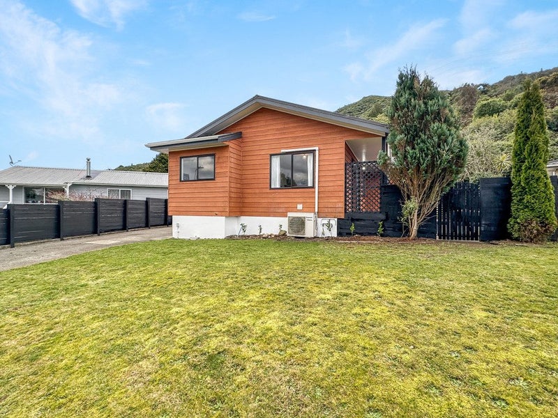 12 Tulsa Grove, Totara Park, Upper Hutt - Carousel 18