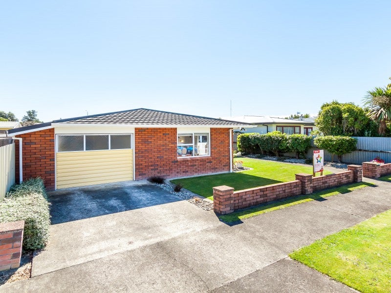 4 Sheffield Street, Awapuni, Palmerston North - Carousel 2