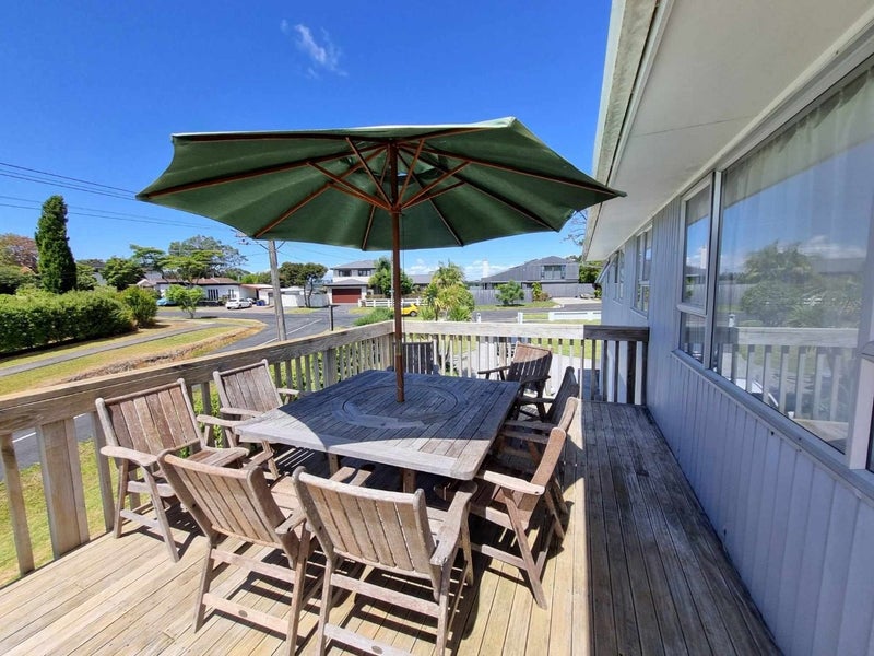 26 Ferry Parade, Herald Island, Auckland - Carousel 2