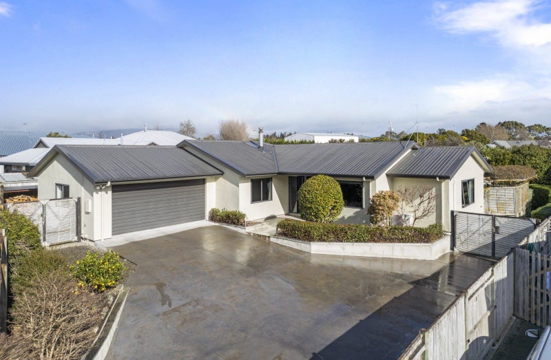 11 Silkwood Place, Fitzherbert, Palmerston North - Carousel 2