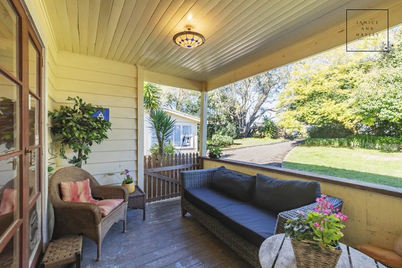 46 Grande Vue Road, Hillpark, Auckland - Carousel 2