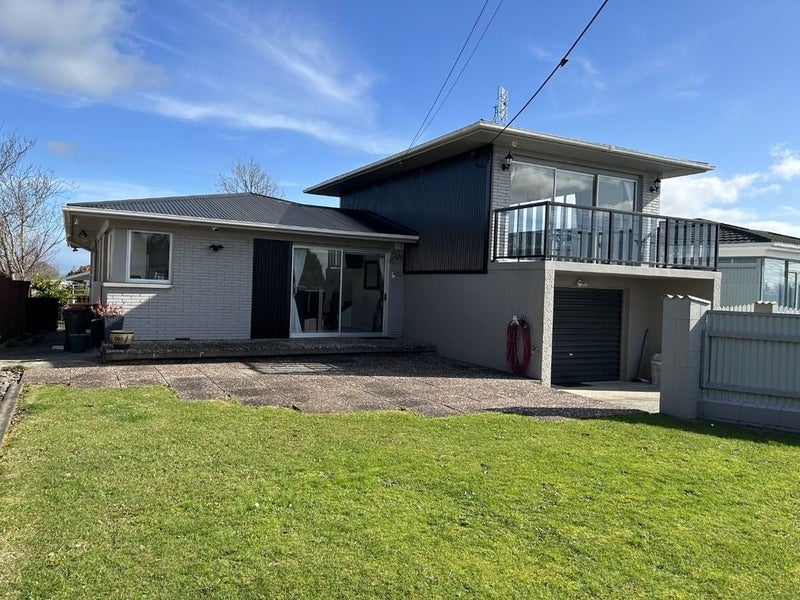 56 Glenview Terrace, Glenview, Hamilton - Carousel 1