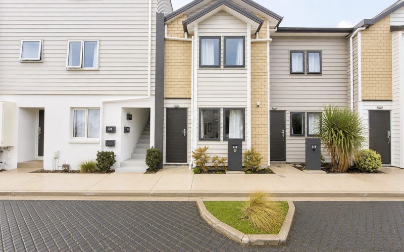 6/4 Wallson Crescent, Wiri, Auckland - Carousel 2