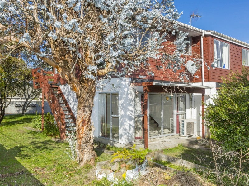 8A Tawai Street, Trentham, Upper Hutt - Carousel 8