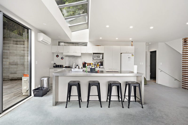 8B Orleans Street, Ngaio, Wellington - Carousel 2