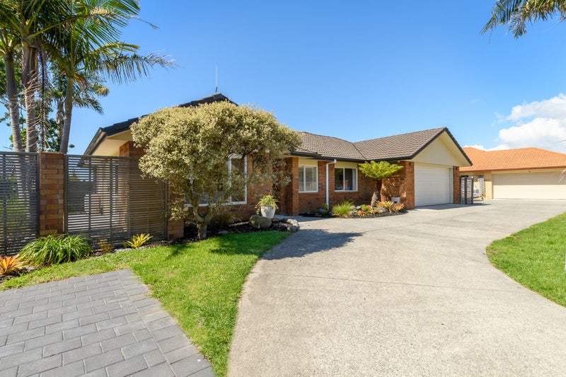 25 Bucklands Crescent, Papamoa Beach, Papamoa - Carousel 2