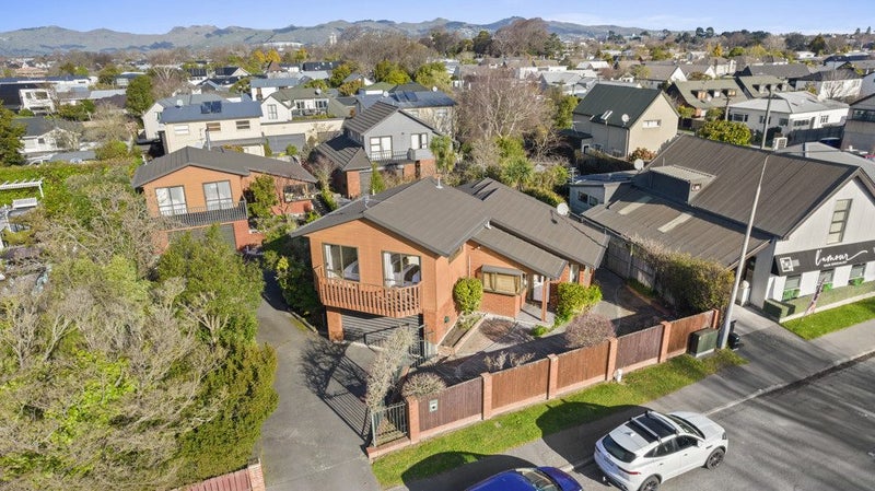 1/112 St Albans Street, St Albans, Christchurch - Carousel 1