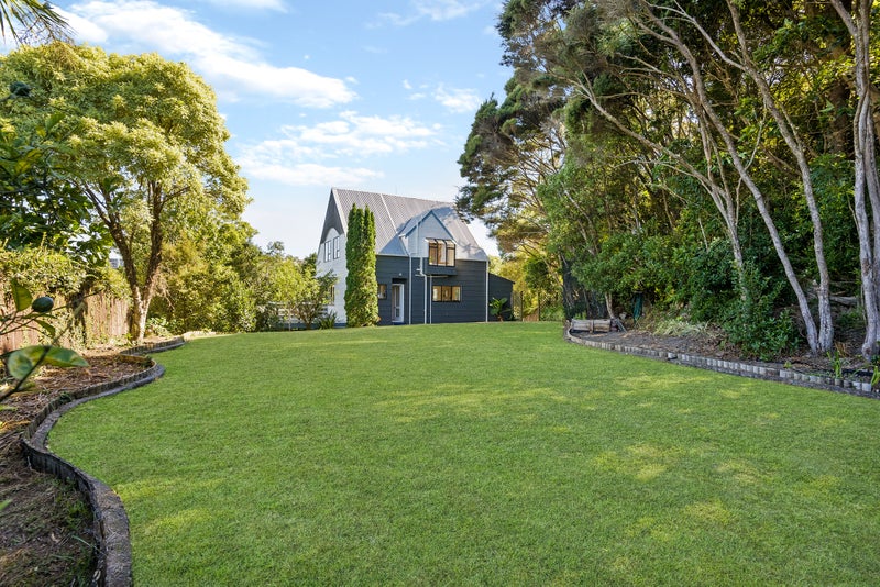35 Hebe Place, Birkenhead, Auckland - Carousel 1