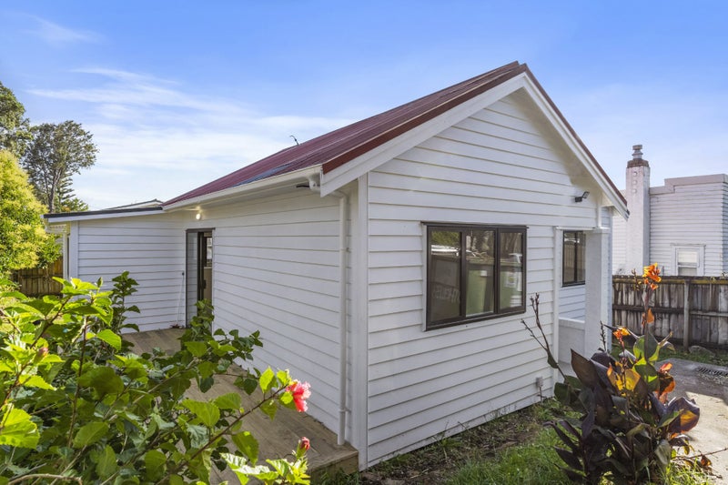 3215 Great North Road, New Lynn, Auckland - Carousel 1