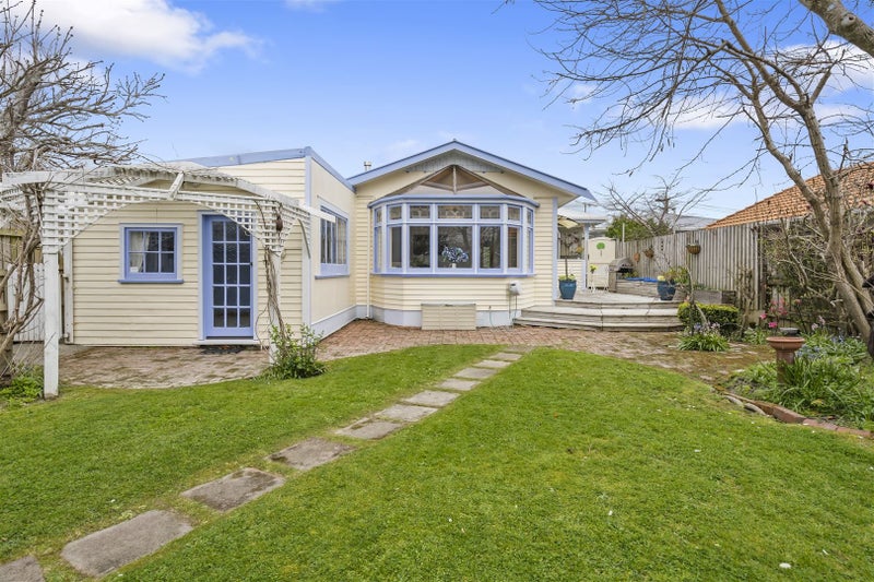 16 Ariki Street, Boulcott, Lower Hutt - Carousel 1