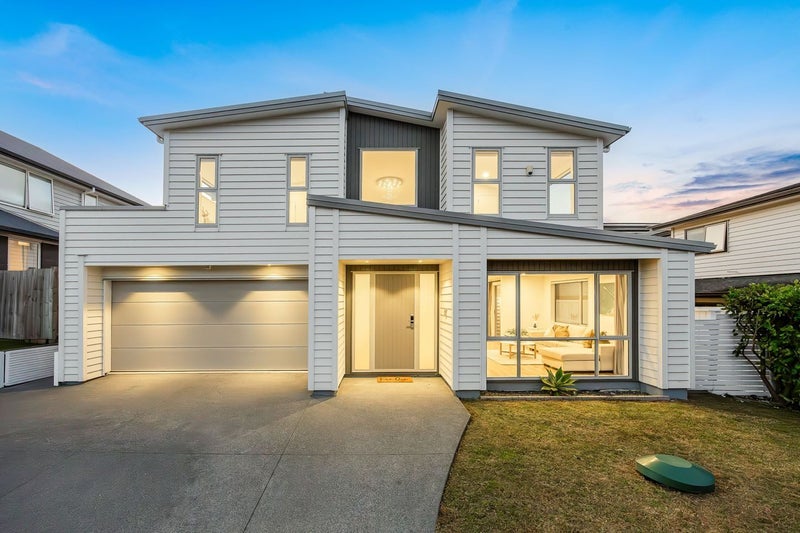 3 Tuangi Street, Long Bay, Auckland - Carousel 1