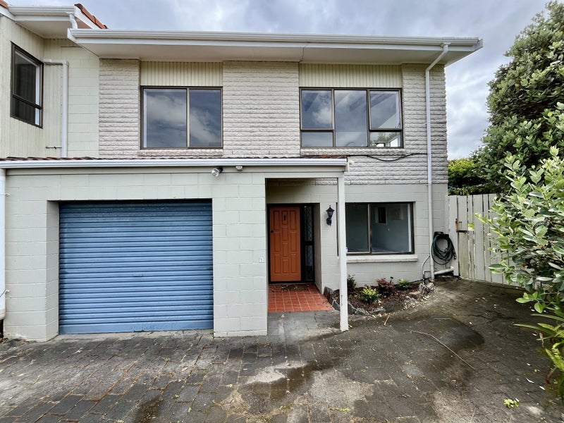 1/3 Peter Terrace, Castor Bay, Auckland - Carousel 1