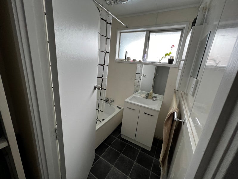 20 Rountree Place, Conifer Grove, Takanini - Carousel 9