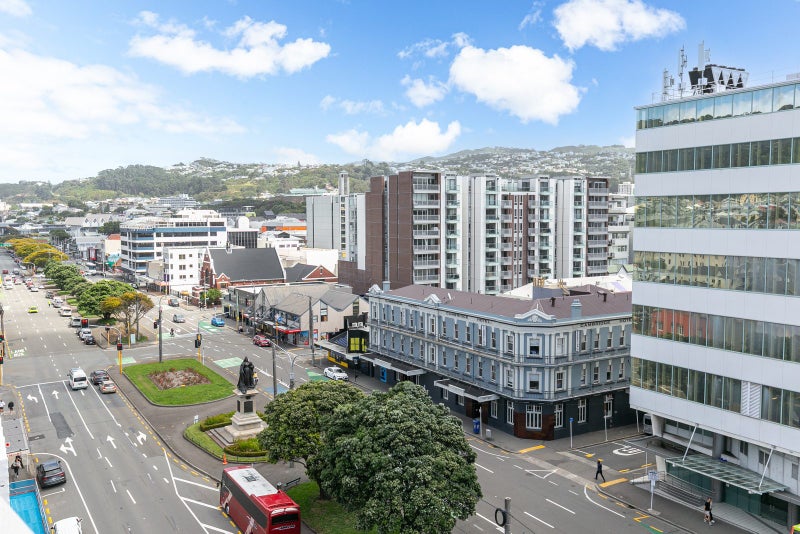 7E/16 Kent Terrace, Mount Victoria, Wellington - Carousel 21