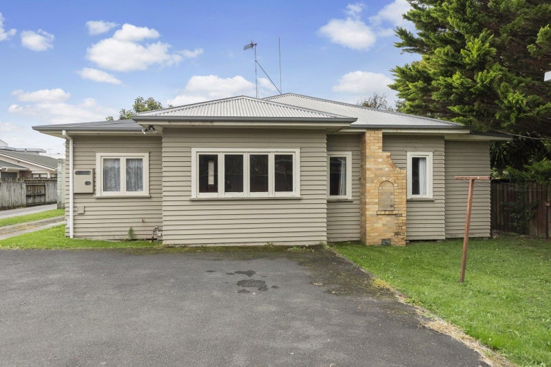 33A Cook Street, Hamilton East, Hamilton - Carousel 1