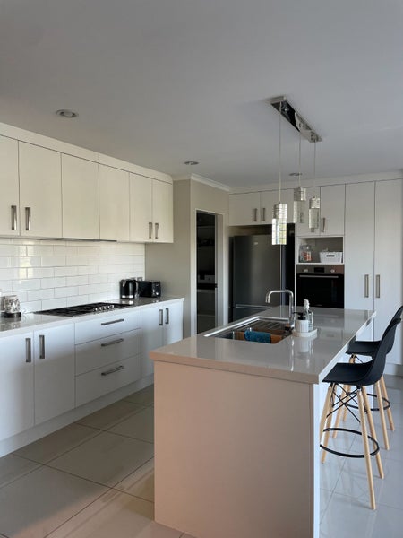 16 Wetherby Road, Flagstaff, Hamilton - Carousel 2