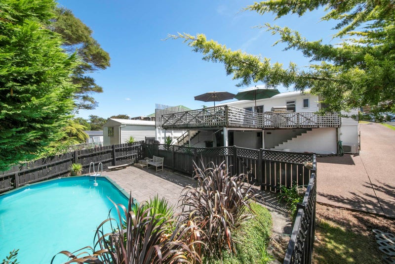 56 Taupo Street, Green Bay, Auckland - Carousel 2