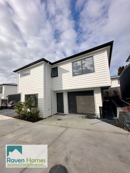 49D Royal View Road, Te Atatu South, Auckland - Carousel 12